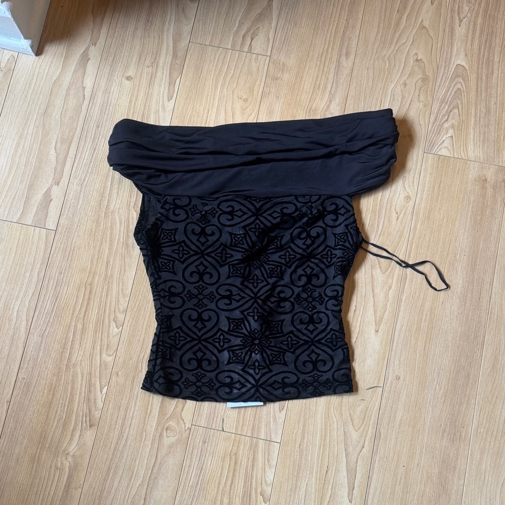 LOBA Violeta Top in Black